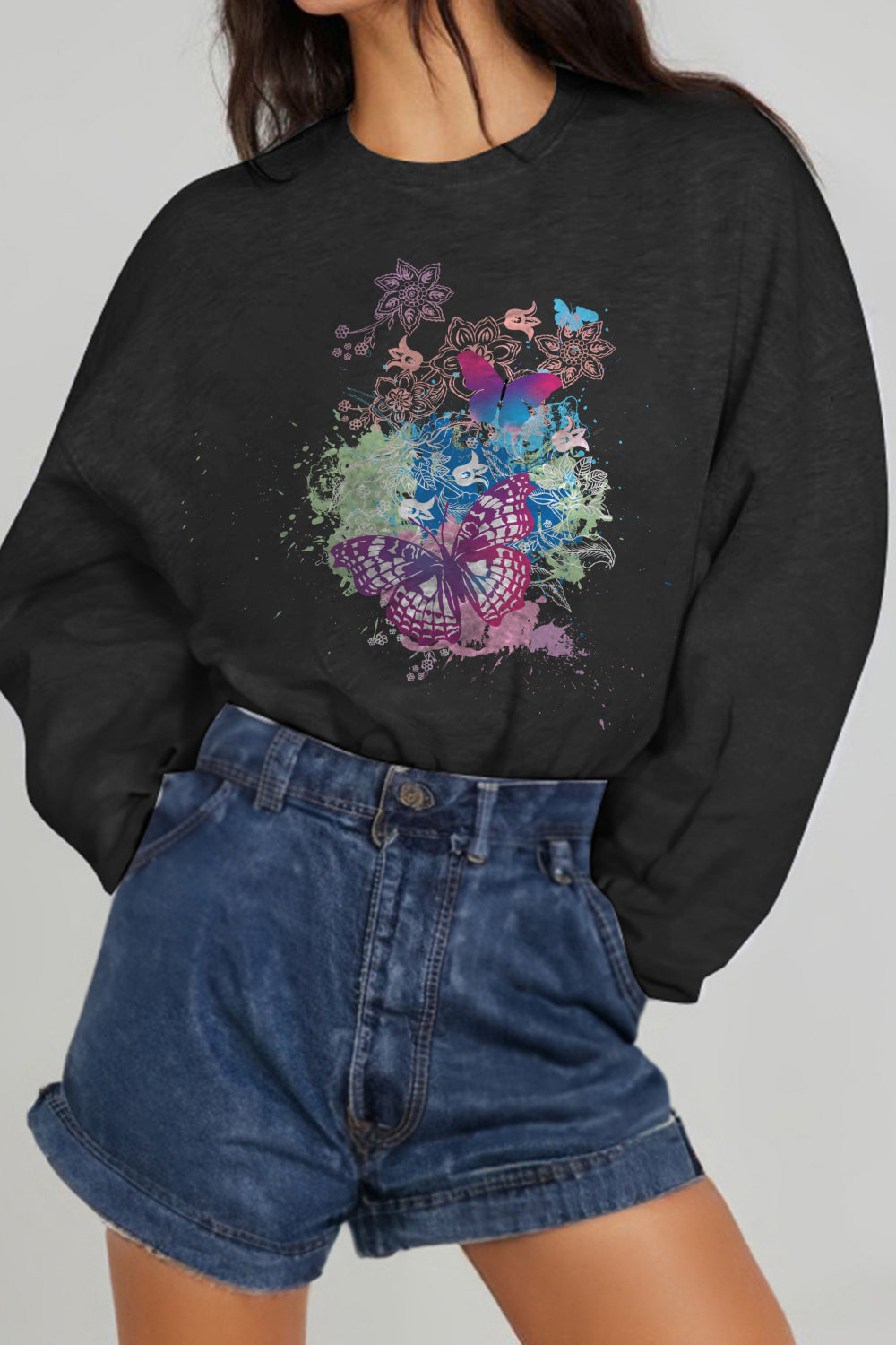 POSHOOT AUTUMN OUTFITS      Full Size Butterfly Graphic Sweatshirt