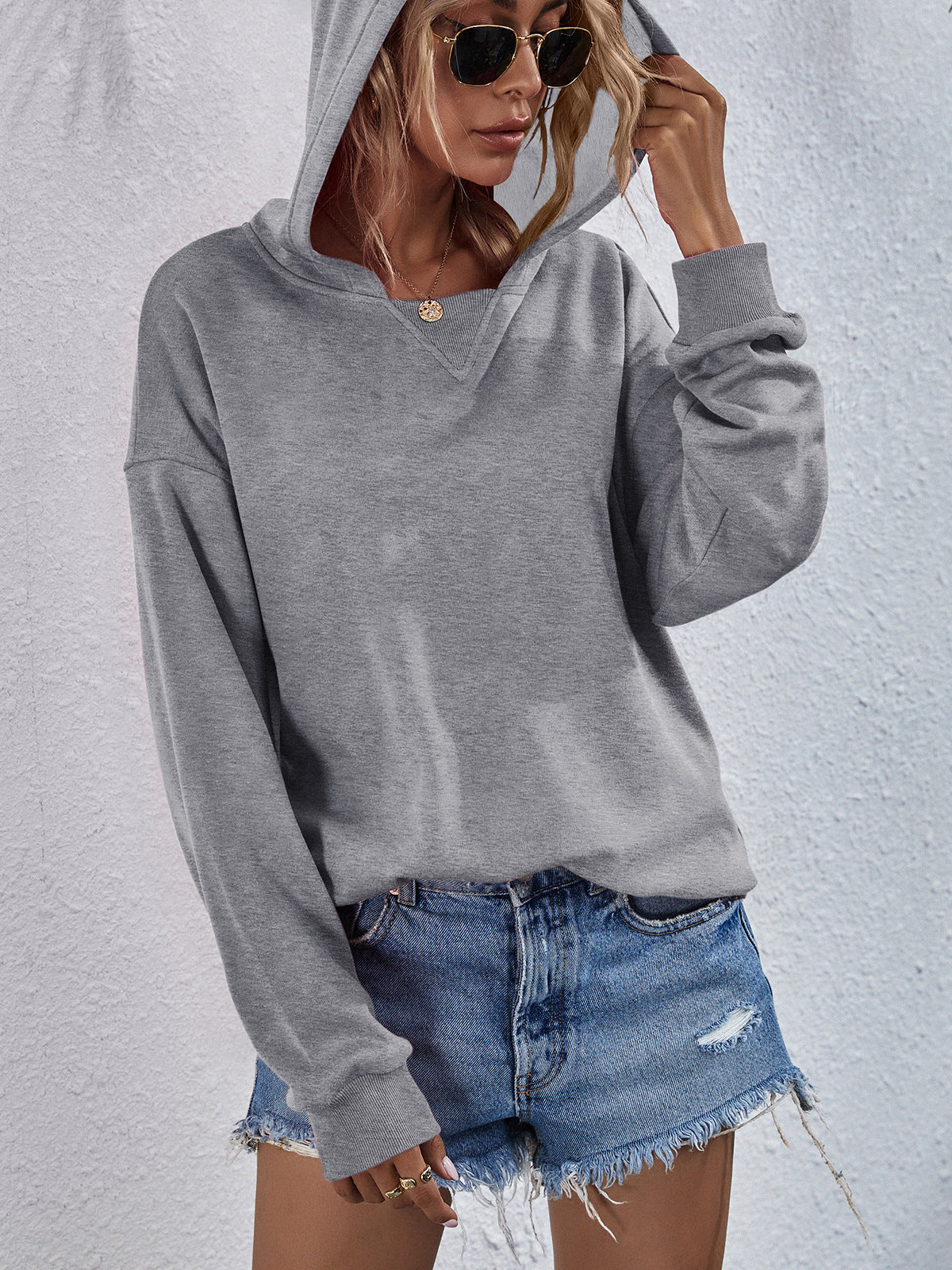 POSHOOT AUTUMN OUTFITS     Dropped Shoulder Slit Hoodie