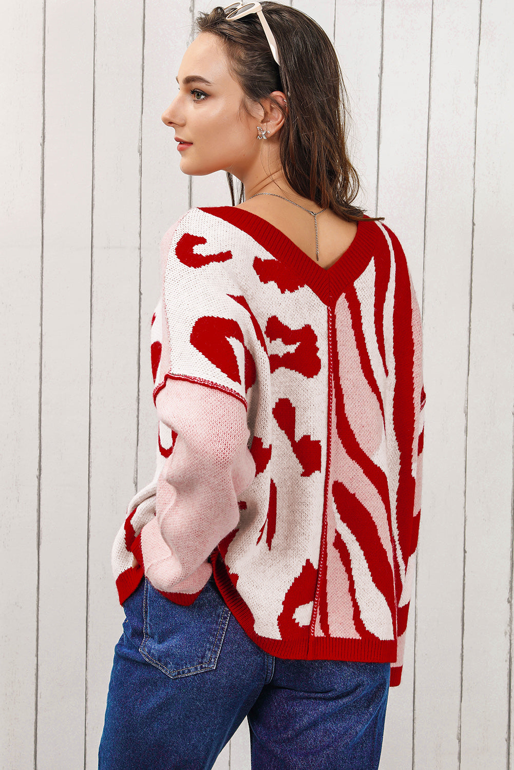 POSHOOT  AUTUMN OUTFITS      V-Neck Printed Dropped Shoulder Sweater